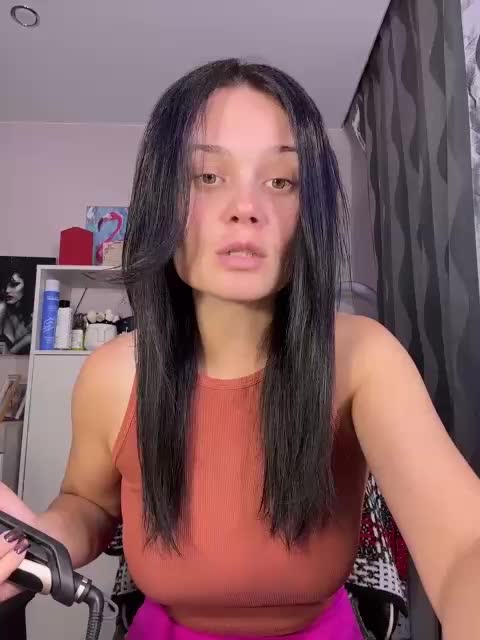 _Milashka_ Live Sex December 18, 2025