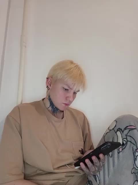 Zhenyya- Live Sex September 24, 2025