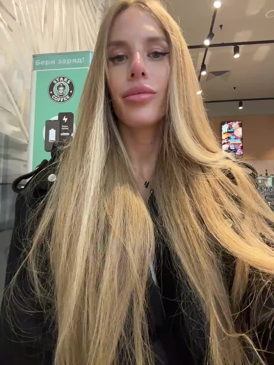 ALVUWKA Live Sex December 14, 2025