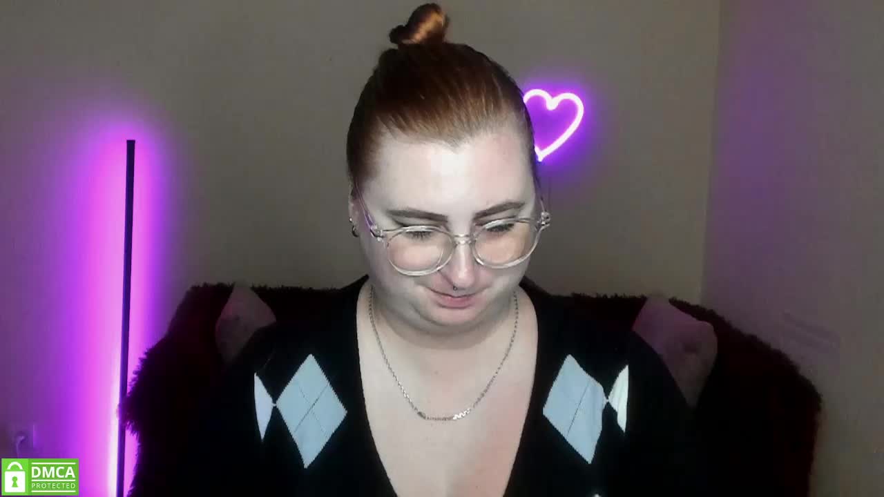 Aliciaredluv Live Sex December 17, 2025