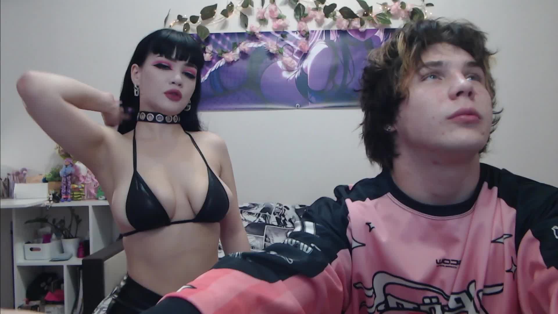 Night-angell Live Sex December 14, 2025