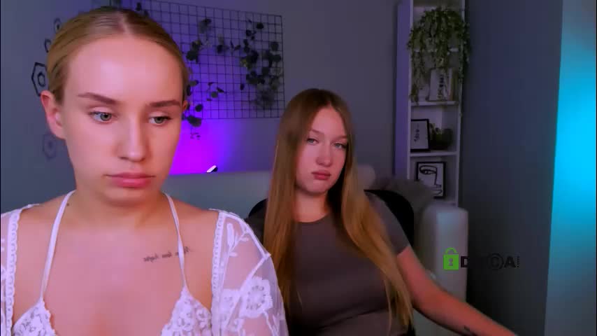 playful_sophie Live Sex December 18, 2025