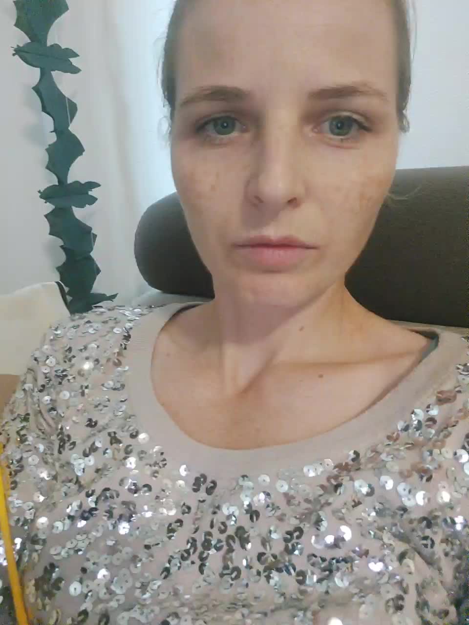 S-O-F-I-A Live Sex December 17, 2025