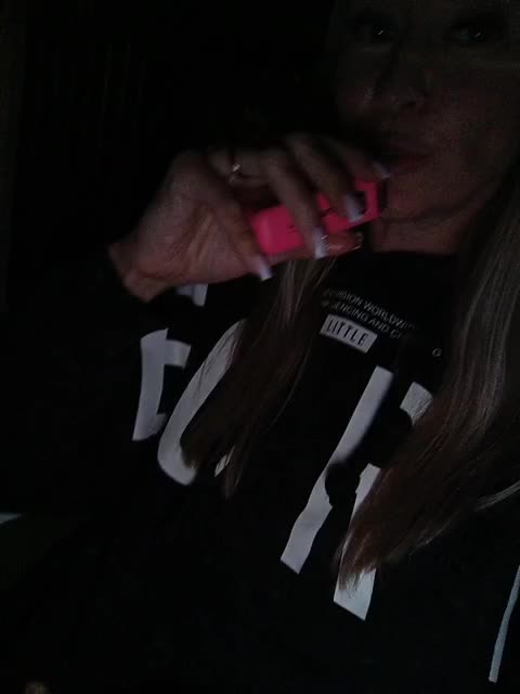 Blondi_Love Live Sex December 17, 2025