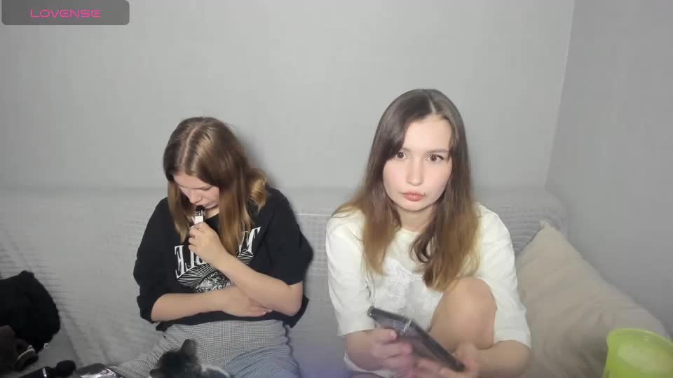 eumomino Live Sex December 14, 2025