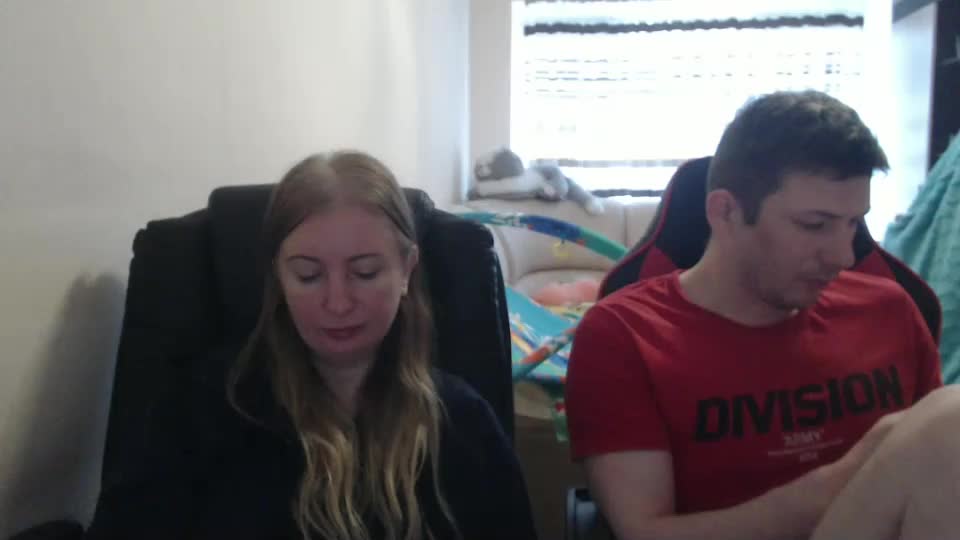 jenisandpeter Live Sex December 19, 2025