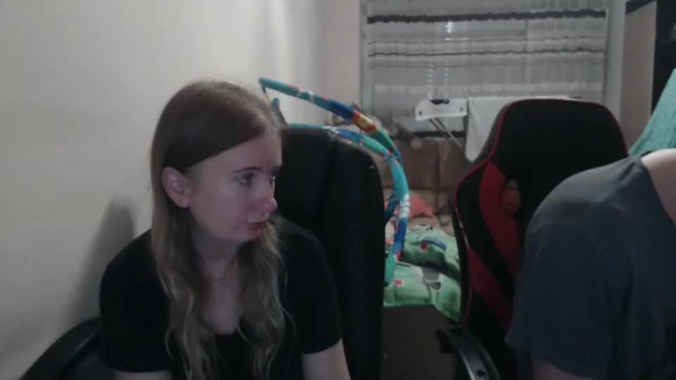 jenisandpeter Live Sex December 19, 2025