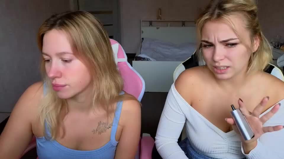 stefany_and_bettany Live Sex December 18, 2025