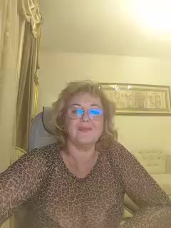 KarinkaSweet Live Sex December 17, 2025