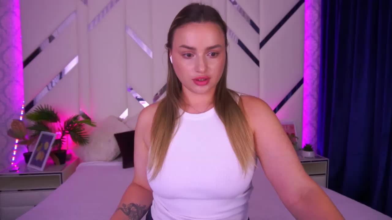 FloraGreys Live Sex December 14, 2025