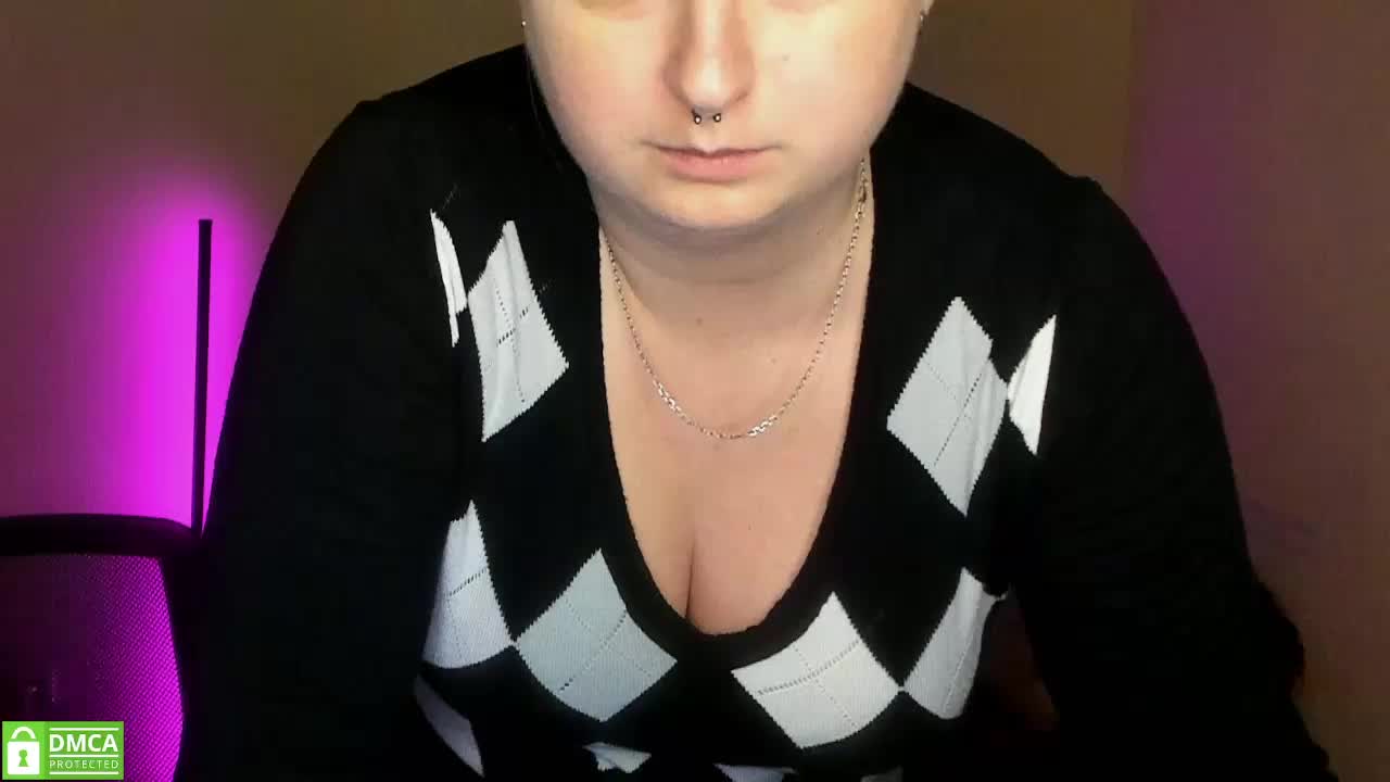 Aliciaredluv Live Sex December 17, 2025