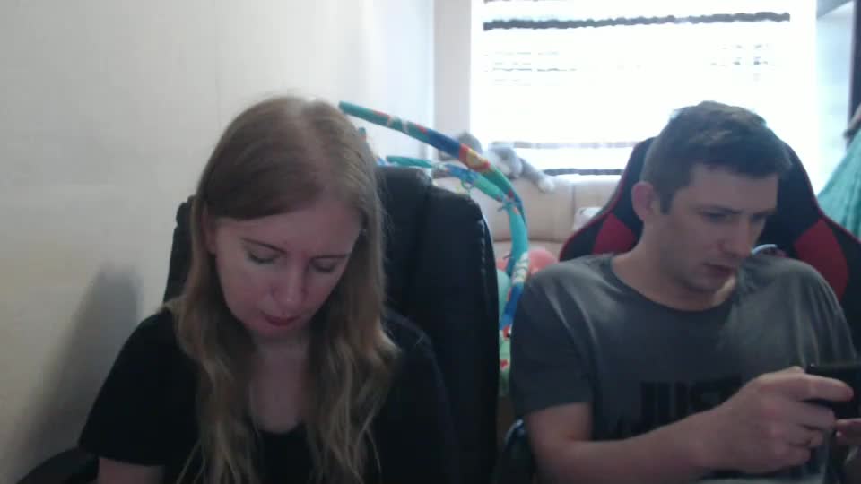 jenisandpeter Live Sex December 19, 2025