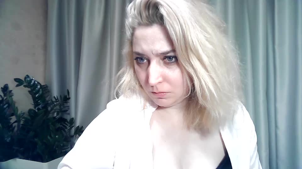 KickaIricka Live Sex December 13, 2025