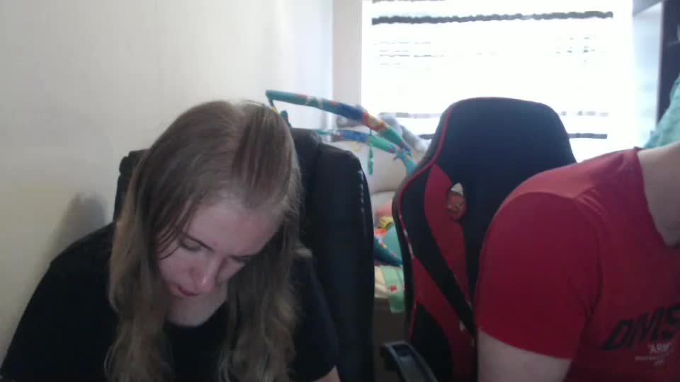 jenisandpeter Live Sex December 19, 2025