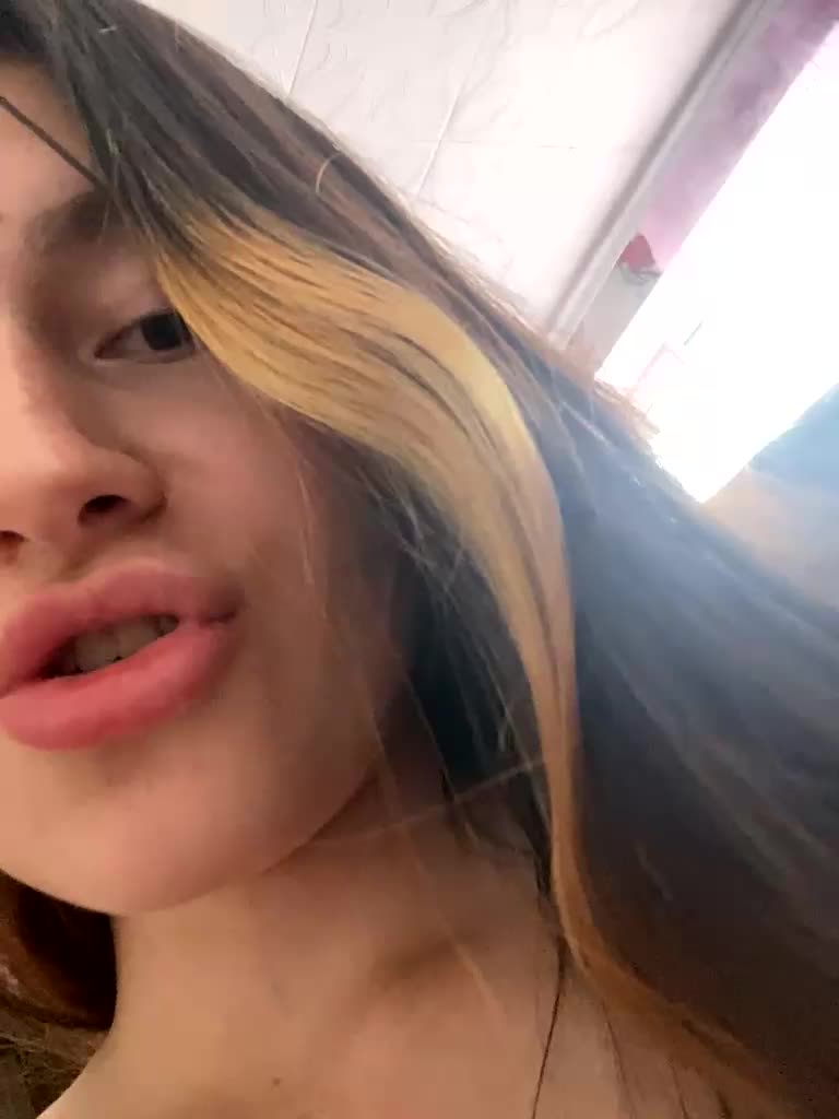 KristinaScott Live Sex December 13, 2025