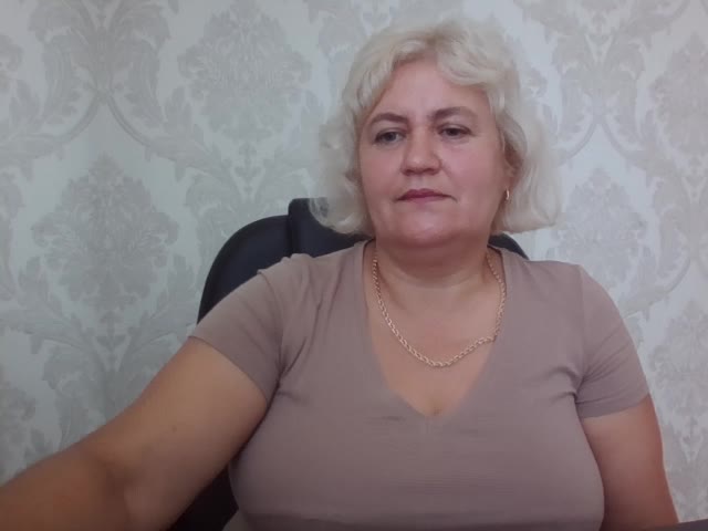 AngelaFamez Live Sex December 12, 2025