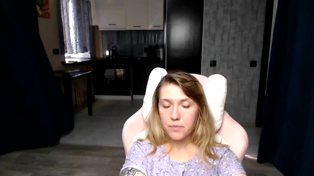 Regimasmile Live Sex December 15, 2025