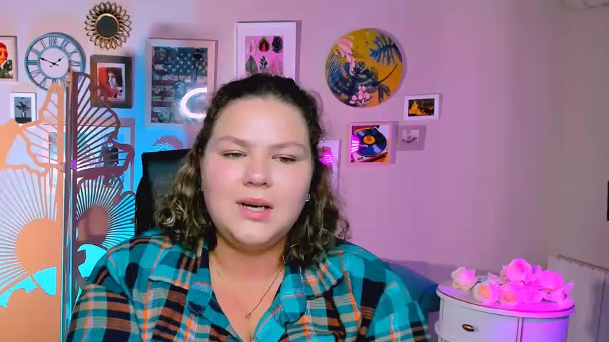 FlorenceAnderson Live Sex December 14, 2025