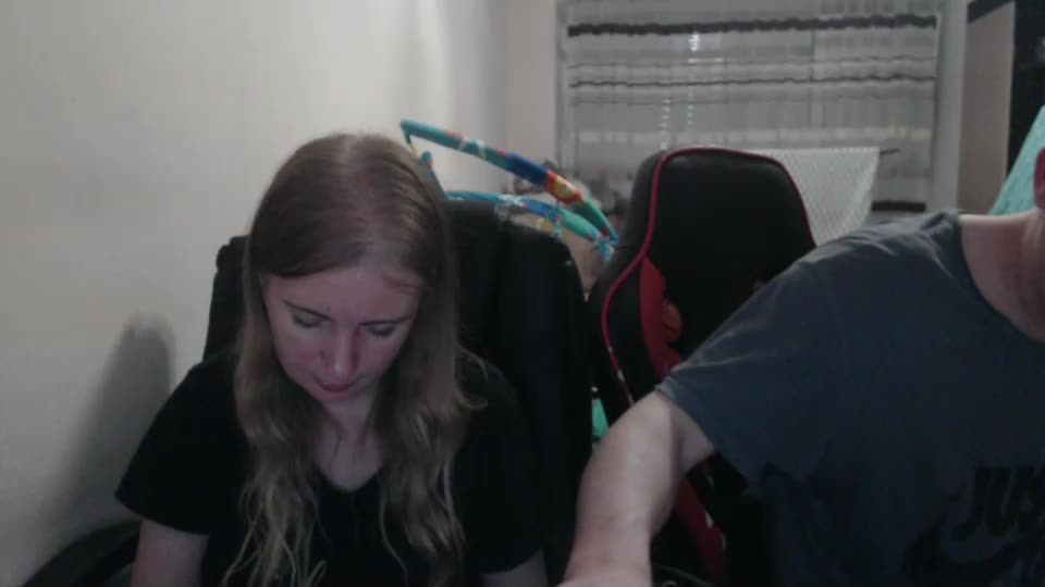 jenisandpeter Live Sex December 19, 2025