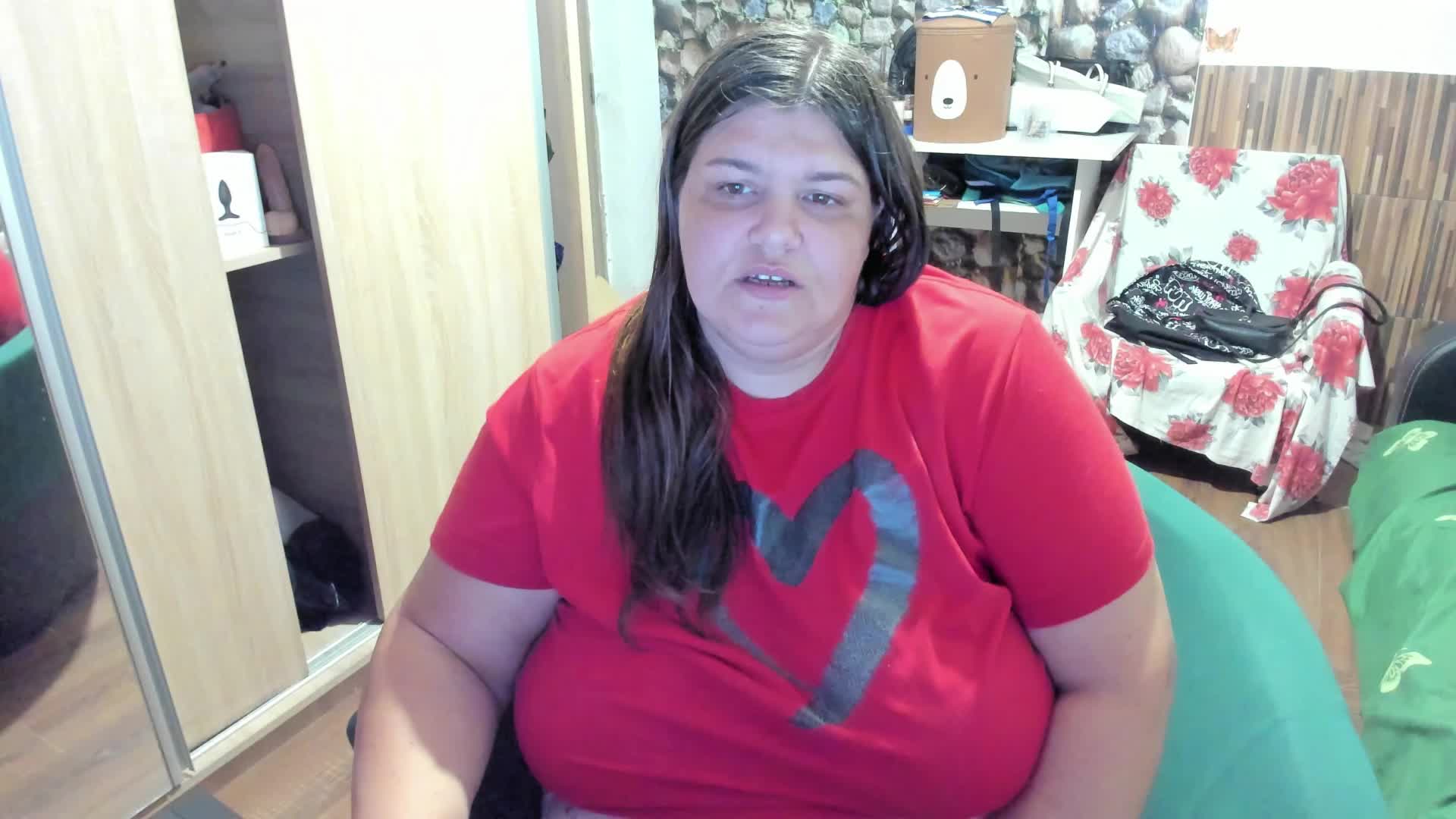 Ionysexylips69 Live Sex December 15, 2025