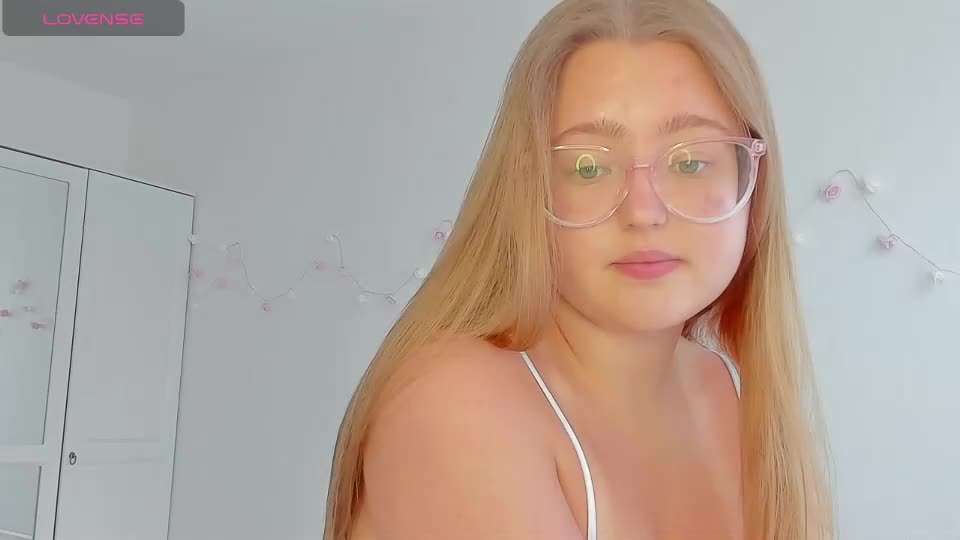 abbywyte Live Sex December 13, 2025