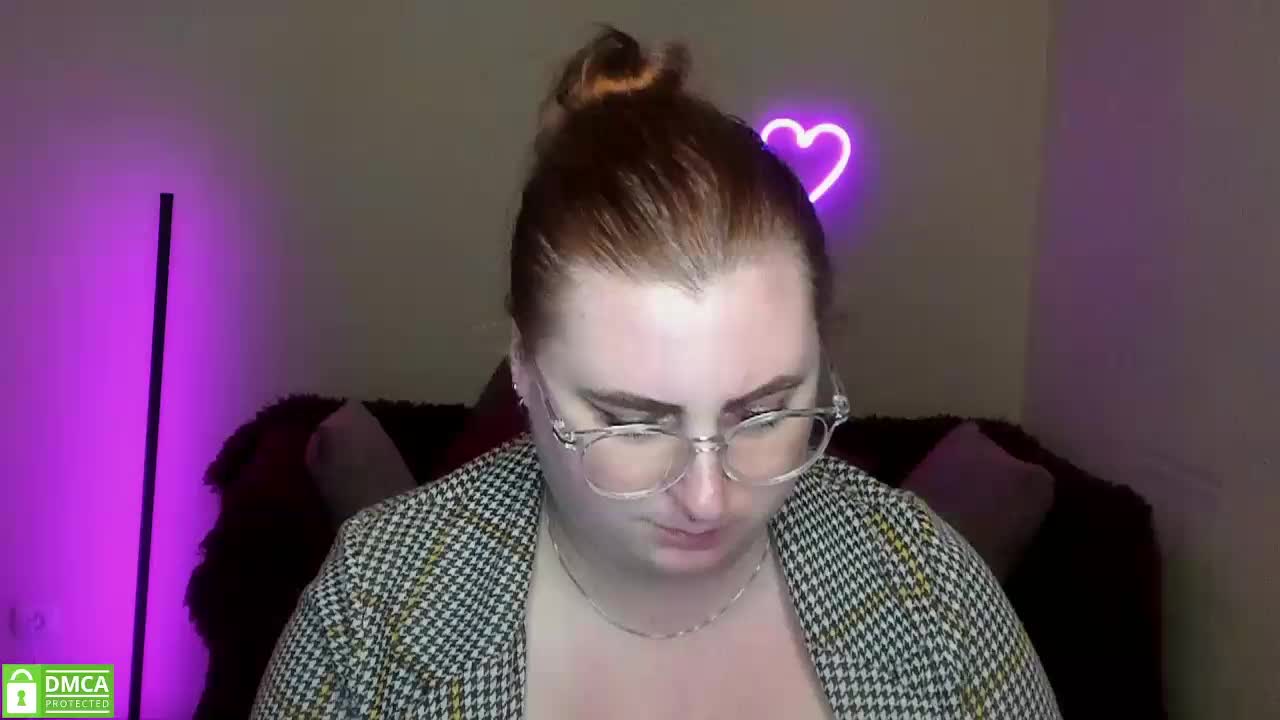 Aliciaredluv Live Sex December 17, 2025