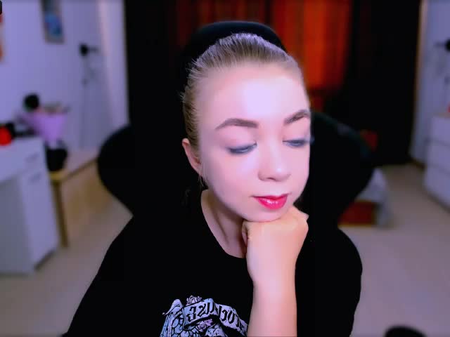 BabyNicole Live Sex December 14, 2025