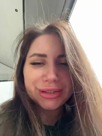 Girls-Leia Live Sex December 14, 2025