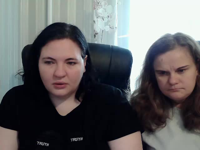 HollyXEva Live Sex December 13, 2025