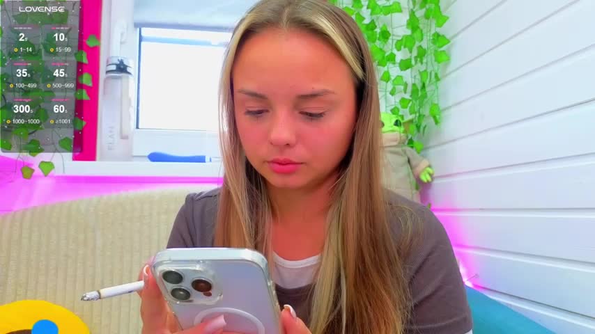 Misss_Vikk Live Sex December 17, 2025