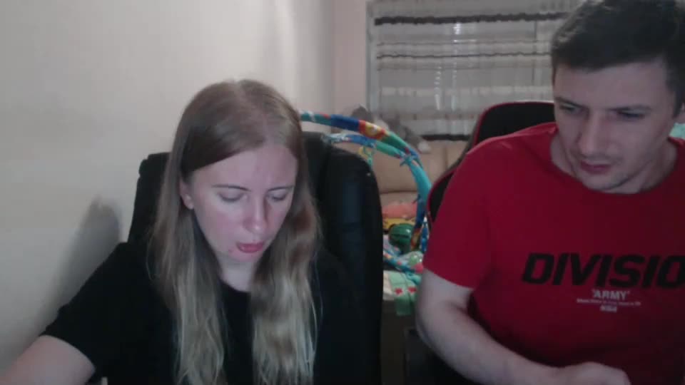 jenisandpeter Live Sex December 19, 2025