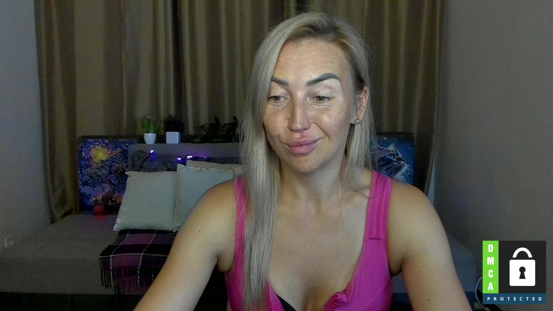 Jullyblondkiss Live Sex December 14, 2025