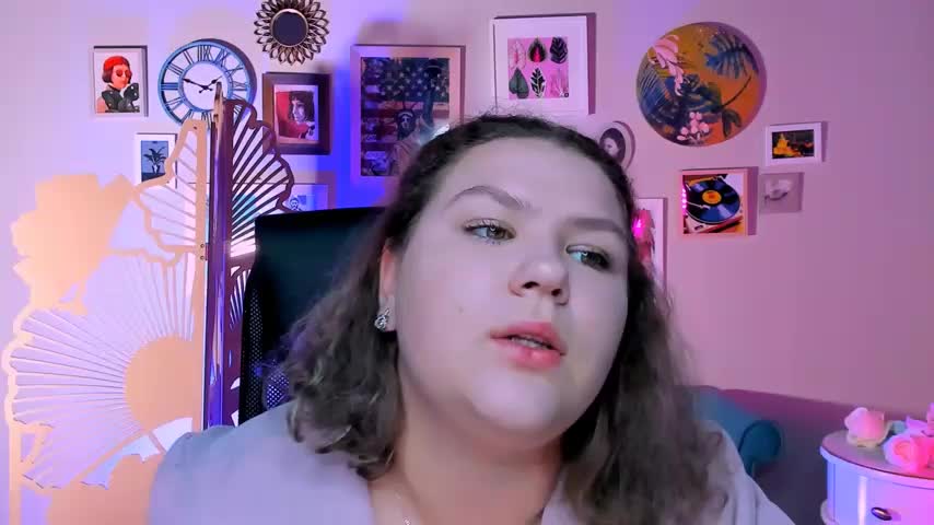 FlorenceAnderson Live Sex December 14, 2025