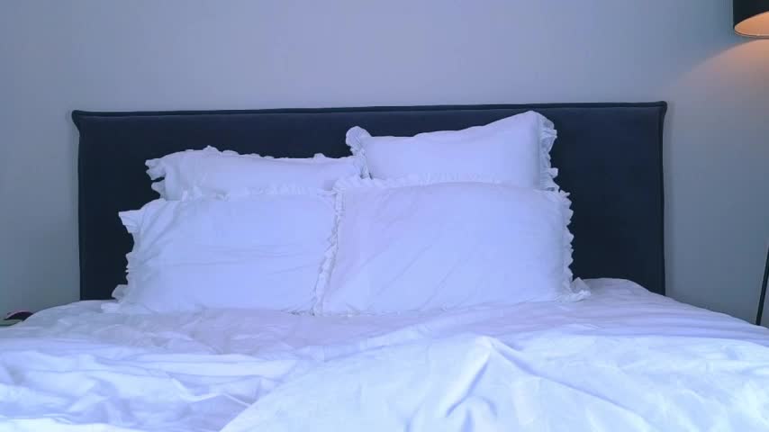 NicoleMarani Live Sex December 17, 2025