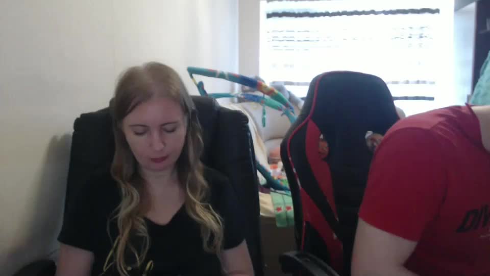 jenisandpeter Live Sex December 19, 2025