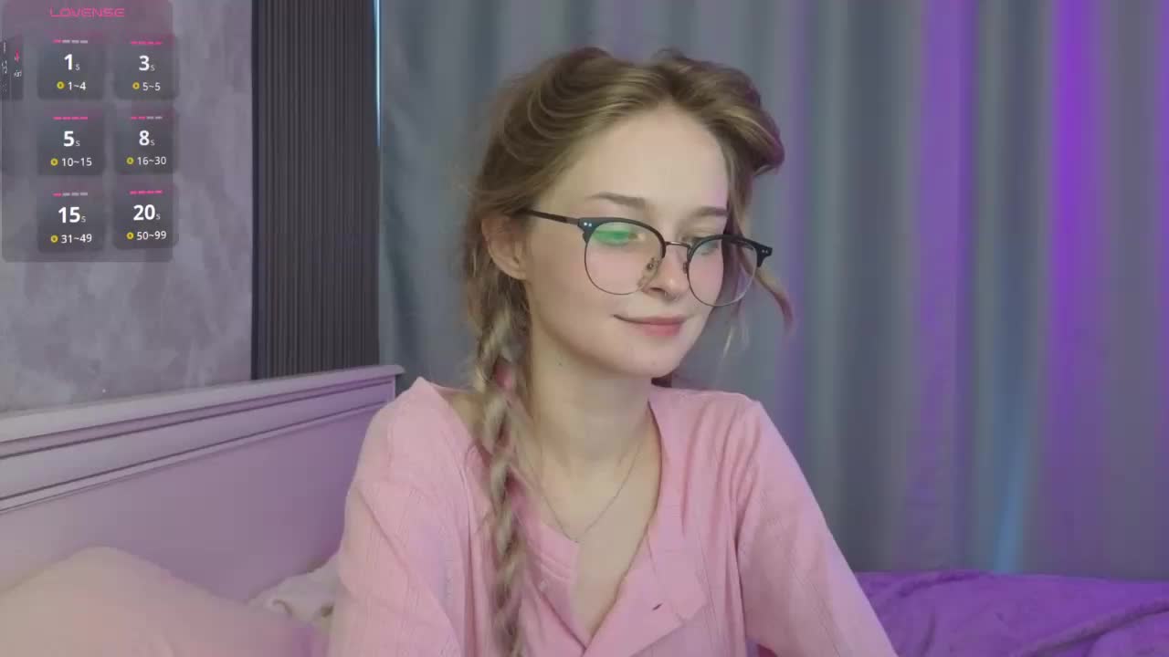 vialeta-baby Live Sex December 13, 2025