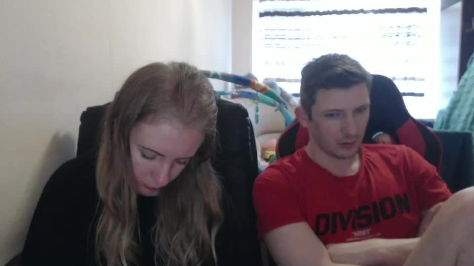 jenisandpeter Live Sex December 19, 2025