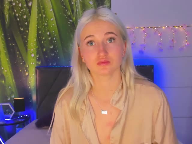 HollyTaillor Live Sex December 15, 2025