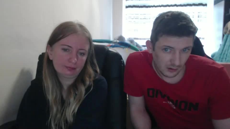 jenisandpeter Live Sex December 19, 2025