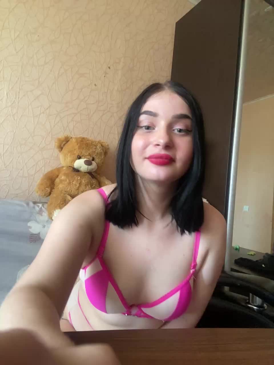 Aliska22 Live Sex December 13, 2025