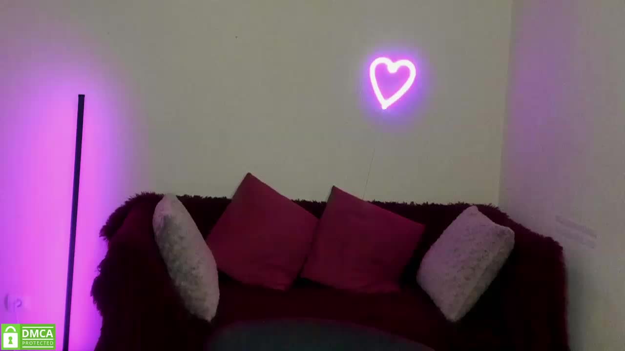 Aliciaredluv Live Sex December 17, 2025