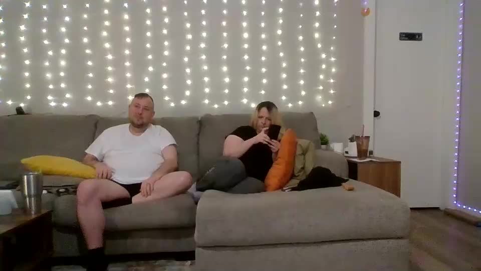 victoriaandjesse Live Sex December 18, 2025