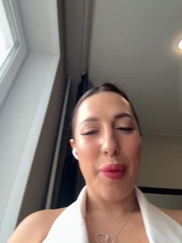 AleksandraRich Live Sex December 17, 2025