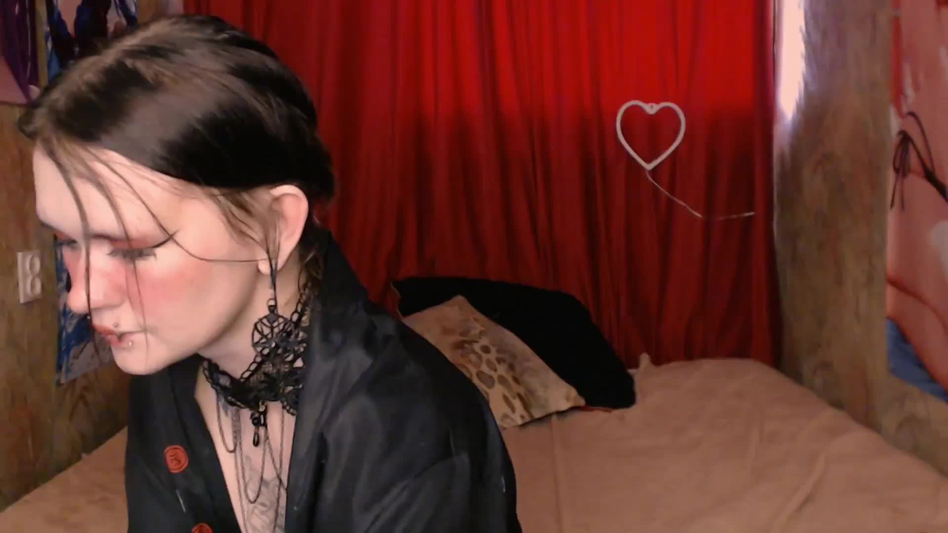 Velvet-and-Venom Live Sex December 17, 2025