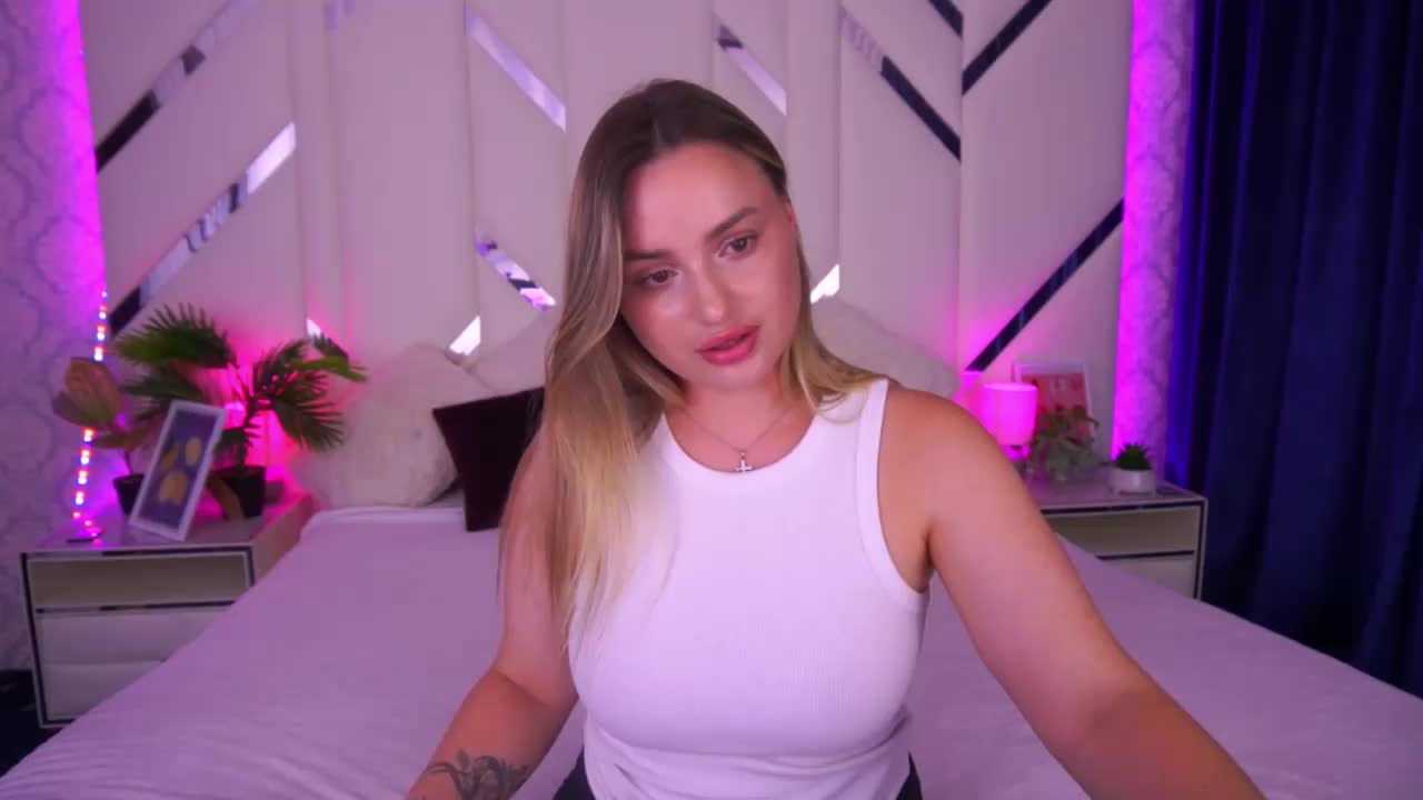 FloraGreys Live Sex December 14, 2025
