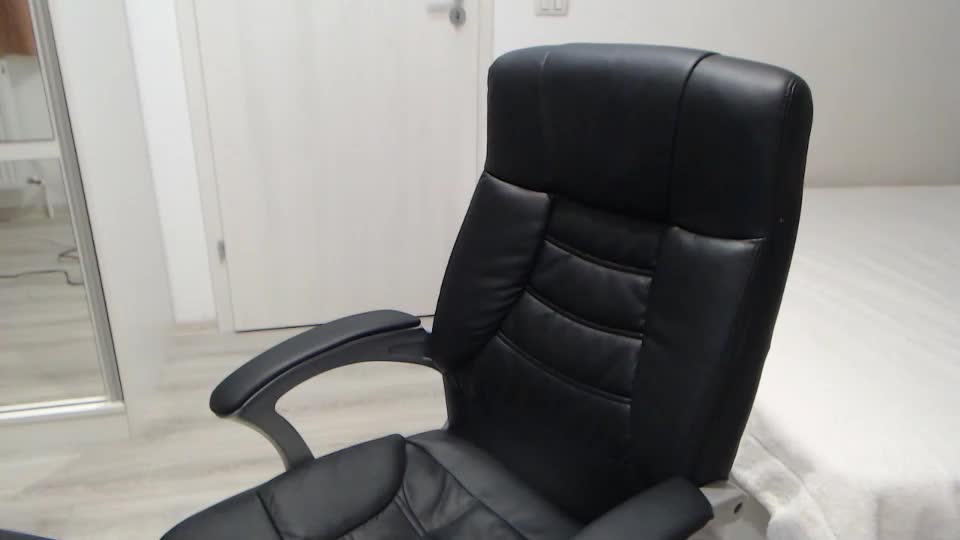 blue_eyes96 Live Sex December 13, 2025