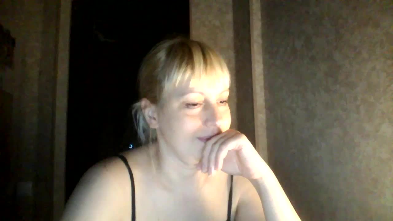 krisss2016 Live Sex December 15, 2025