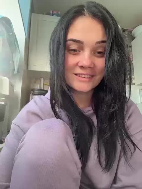 _Milashka_ Live Sex December 18, 2025