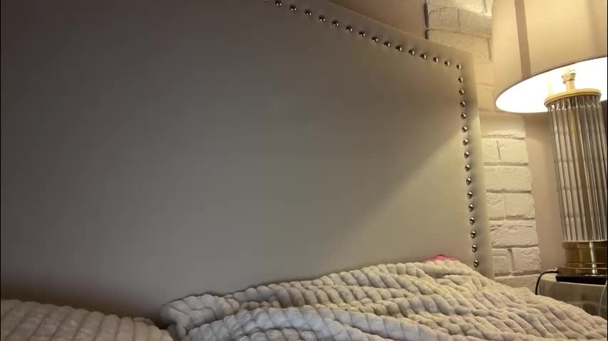 friend_foryou Live Sex December 13, 2025