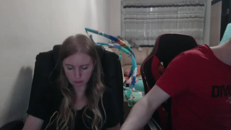 jenisandpeter Live Sex December 19, 2025